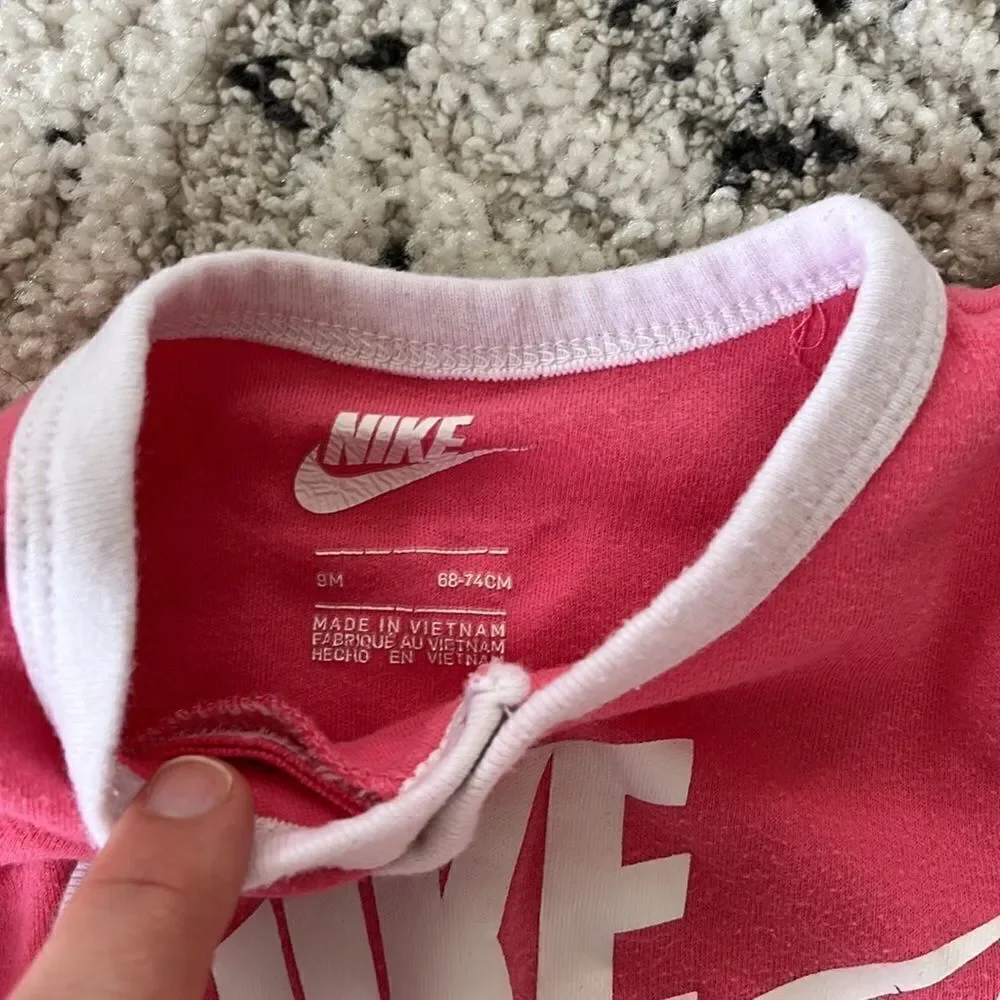 Nike girls sleeper
